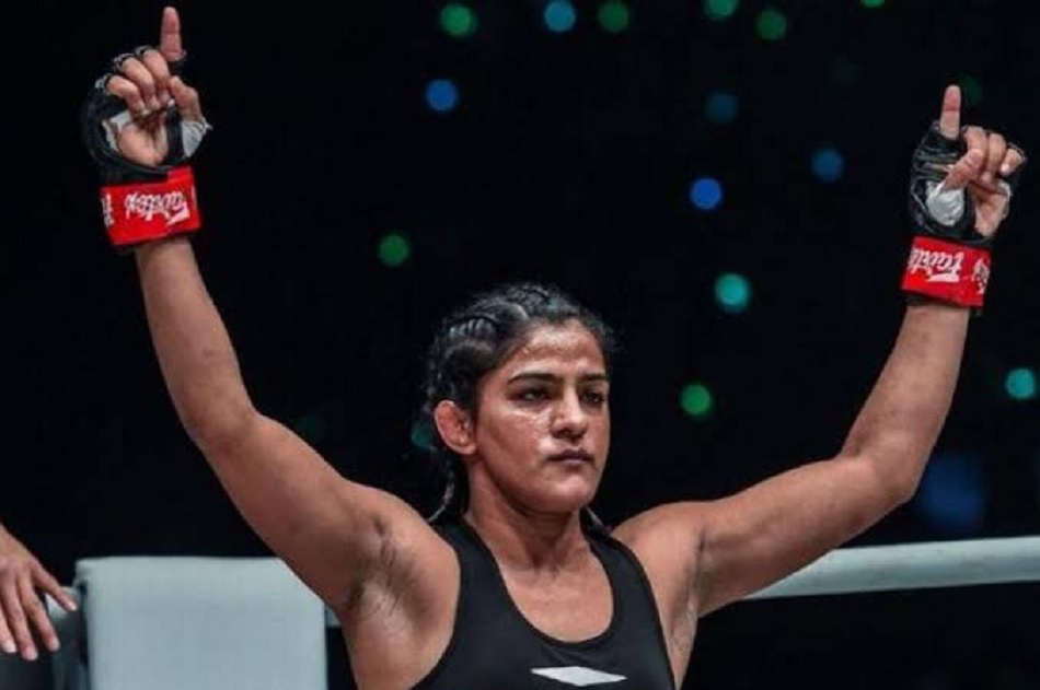 ऋतु फोगाट ने ONE: BIG BANG में पहले राउंड में जोमारी टोरेस को तकनीकी नॉकआउट से हराया