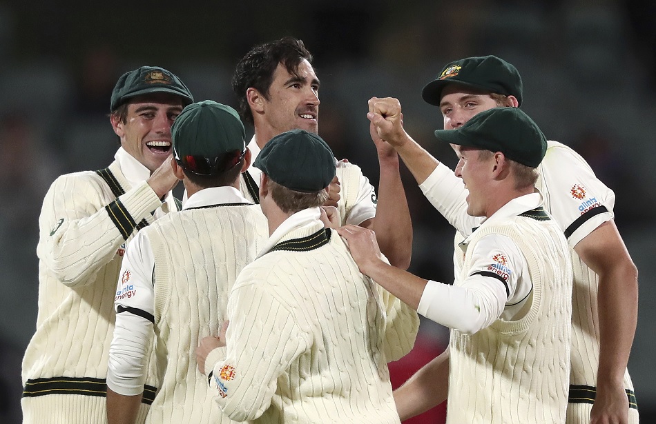 IND vs AUS 1st Test: 244 रनों पर सिमटी भारत की पहली पारी, स्टॉर्क ने लिए 4 विकेट