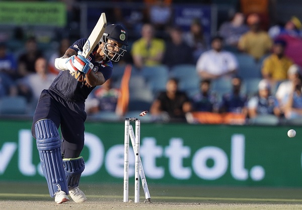 3. लड़खड़ाने में माहिर दिखता टॉप ऑर्डर