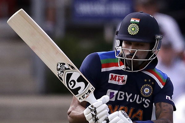 टी20 से पहले वनडे सीरीज में भी बोला बल्ला-