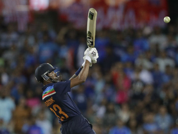 6. हार्दिक पांड्या