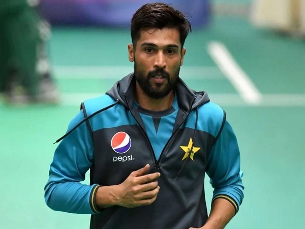 दोनों को बताया गलत