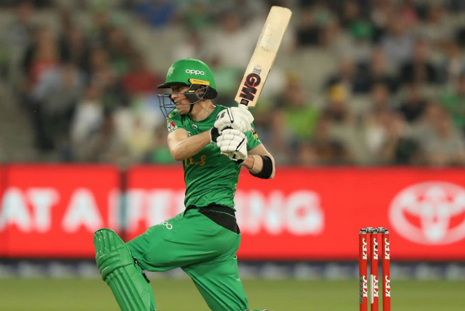 BBL 2020: बल्लेबाज के शर्ट में घुसी बॉल, दौड़कर चुराया एक रन, देखें वायरल वीडियो