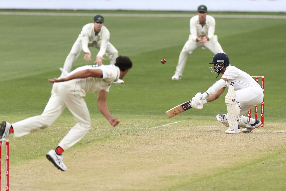 IND vs AUS 3rd Day: भारत ने पहली पारी में बनाए 326 रन, मिली मजबूत बढ़त