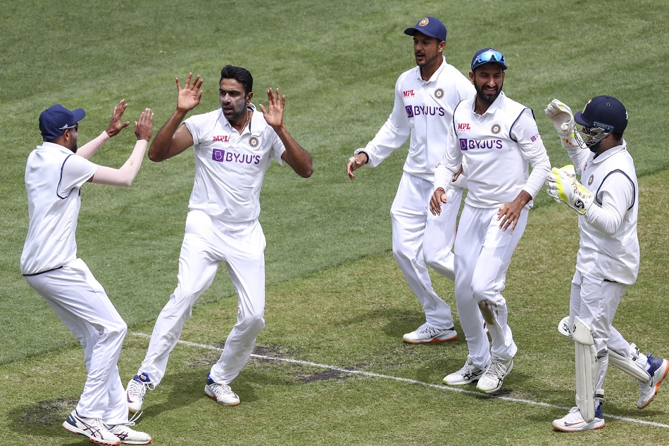 IND vs AUS: तीसरे दिन रहा भारत का पलड़ा भारी, दूसरी पारी में कंगारूओं के 6 विकेट गिरे