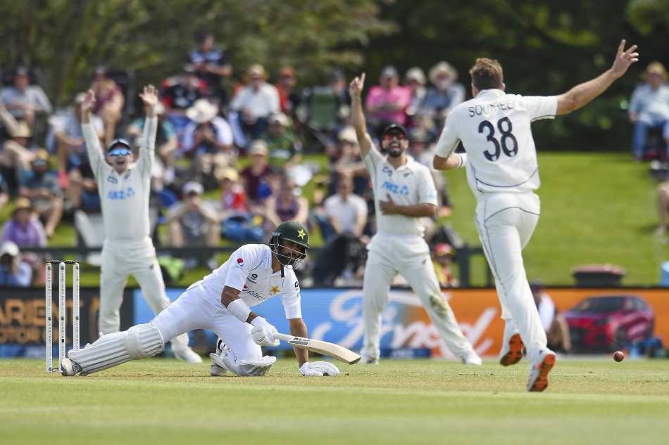 NZ vs PAK 2nd Test: स्कूली क्रिकेट खेल रहा है पाकिस्तान- शोएब अख्तर