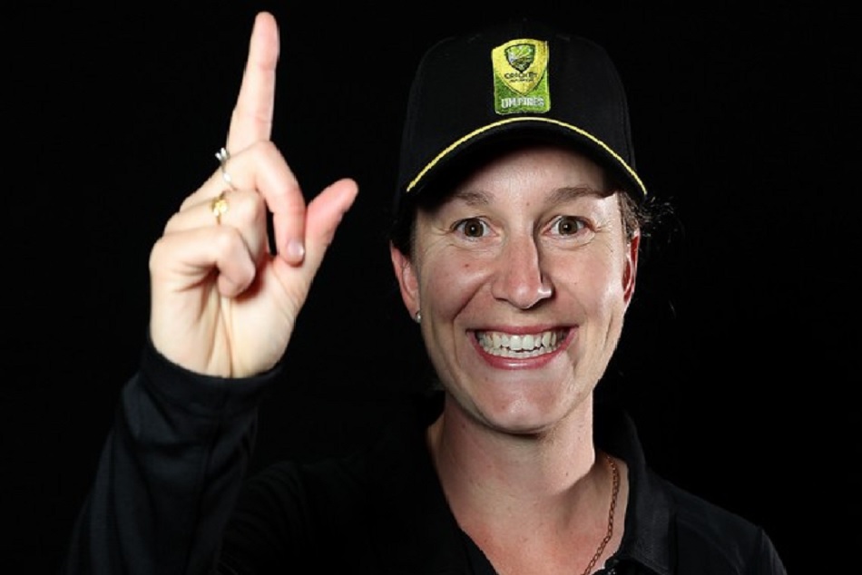 IND vs AUS Sydney Test: पुरुषों के मैच में पहली महिला अंपायर होंगी क्लेयर पोलोसाक