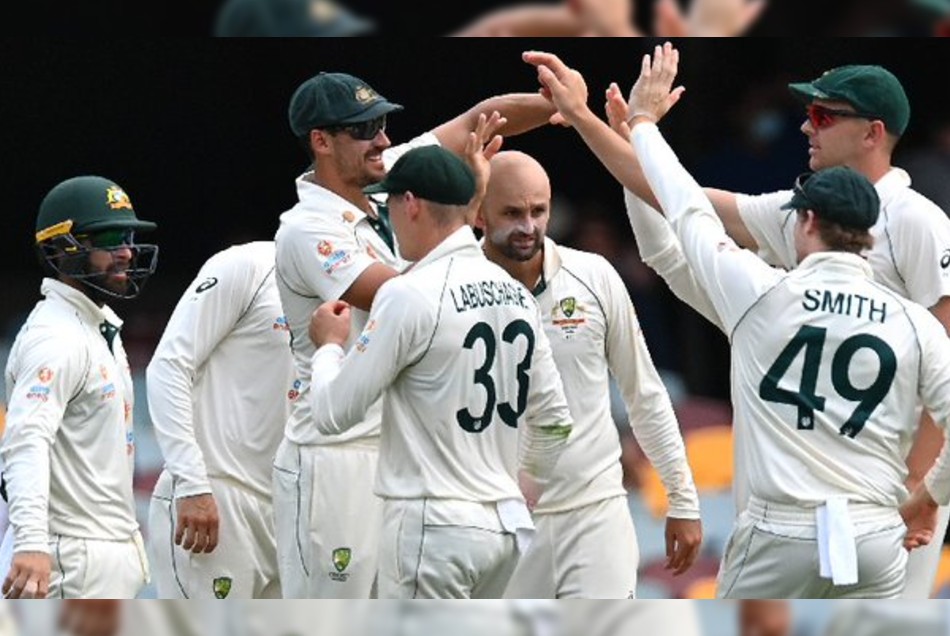 77वें ओवर में किया विकेट के लिये टोटका