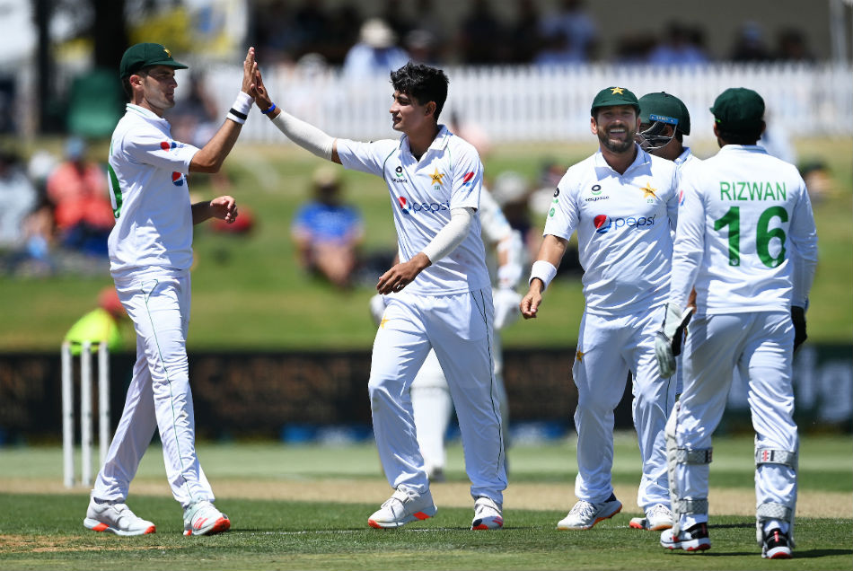 भारतीय टीम की राह पर पाकिस्तान, साउथ अफ्रीका के खिलाफ 6 अनकैप्ड प्लेयर्स को दिया मौका, देखें कैसी है टेस्ट टीम