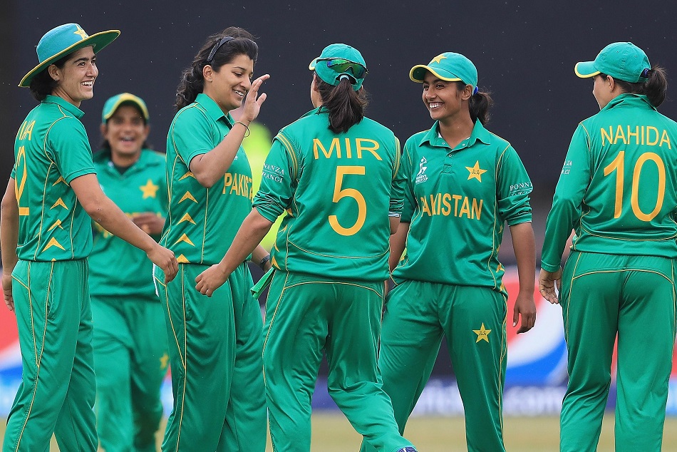 क्रिकेट के इतिहास में पहली बार पाकिस्तान खेलने जाएगी ये महिला टीम