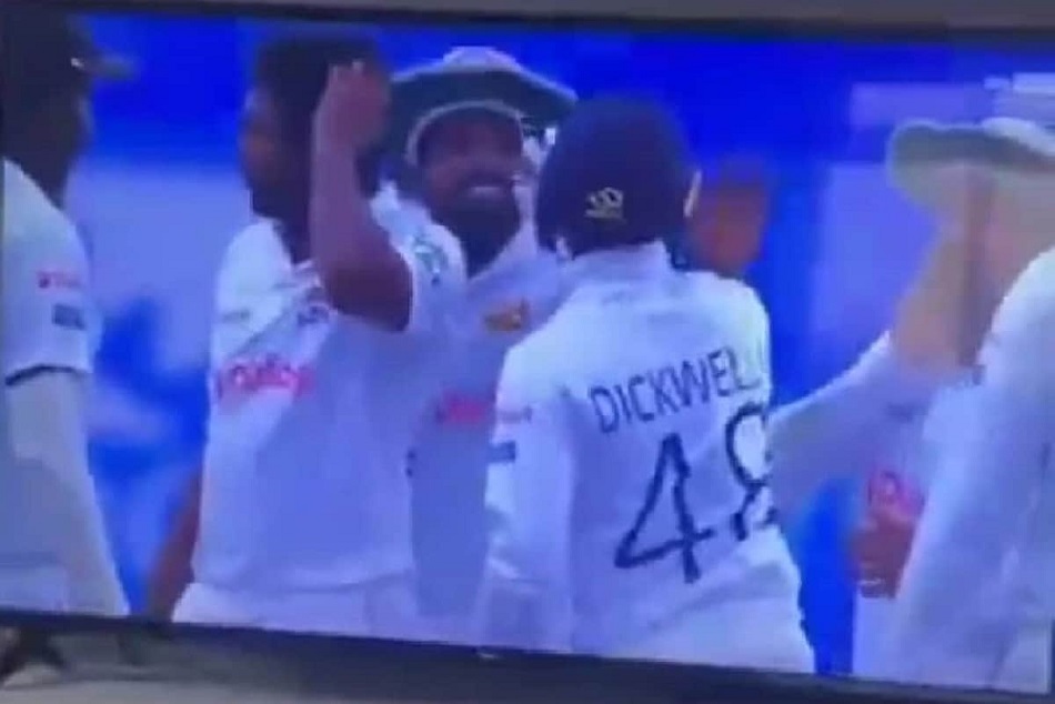 श्रीलंका के विकेटकीपर ने टीम के साथी को जड़ा थप्पड़, सहवाग ने ली फिरकी