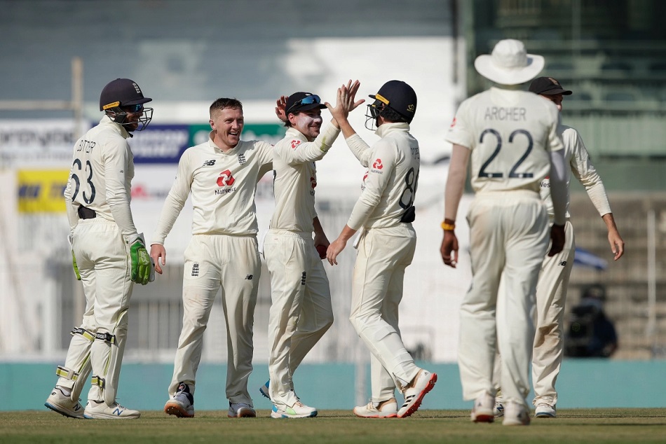 कोहली का विकेट निश्चित रूप से मेरे करियर का सबसे अच्छा पल है : डोमिनिक बेस