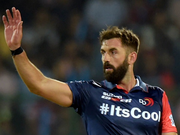 3) लियाम प्लंकेट