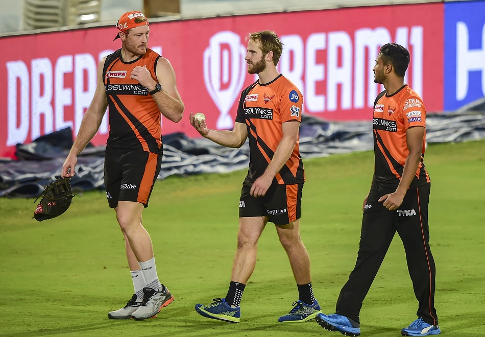 IPL Auction 2021: कौन होगा सबसे महंगा खिलाड़ी? आशीष नेहरा ने बताया किसके हैं चांस