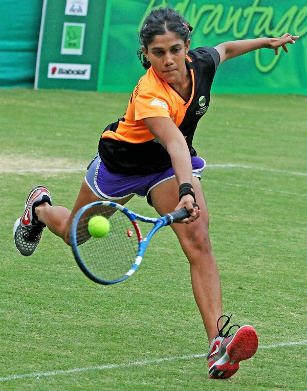 टेनिस में 4 तरह की सतह होती है-