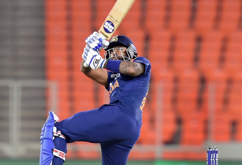 T20 विश्व कप पर वीवीएस लक्ष्मण ने की भविष्यवाणी, बताया- क्यों सूर्यकुमार को मिलेगी जगह, कैसे होंगे टीम में फिट