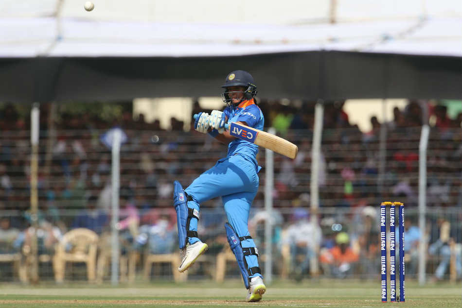 टी-20 सीरीज के पहले मुकाबले में नहीं खेलेंगी कप्तान हरमनप्रीत कौर