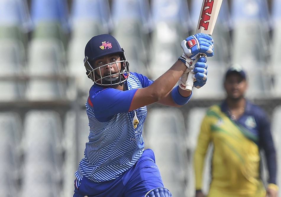 विजय हजारे ट्रॉफी के सिंगल सीजन में 800 रन बनाने वाले पहले बल्लेबाज बने पृथ्वी शॉ