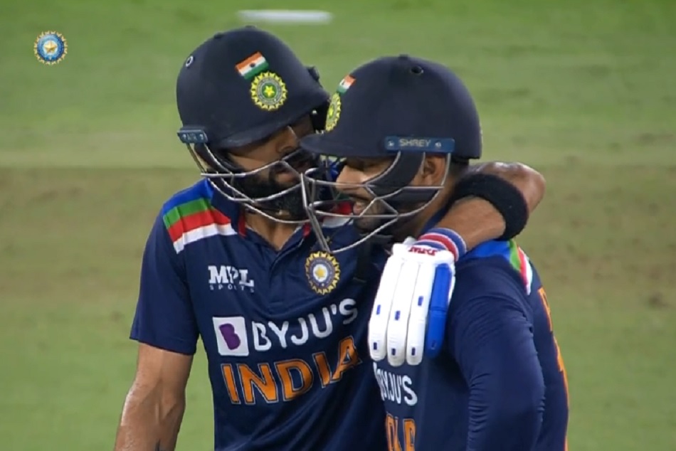 VIDEO : ऋषभ पंत ने जड़ा 90 मीटर का छक्का, कोहली ने गले लगाकर बढ़ाया हाैसला