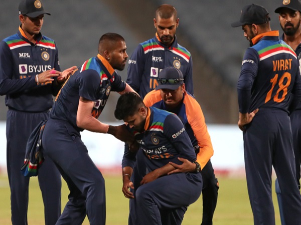 चोट के चलते हुए बाहर