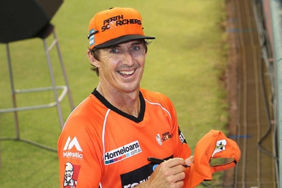 IPL 2021 : ब्रैड हाॅग ने चुनी RCB की प्लेइंग इलेवन, मैक्सवेल को दी जगह