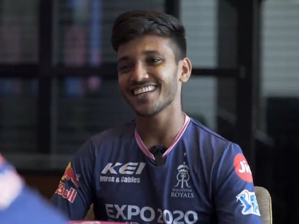 चेतन करना चाहते हैं अनन्या को डेट