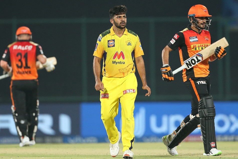 CSK vs SRH: वॉर्नर-पांडे के अर्धशतक से हैदराबाद मजबूत, आखिरी 4 ओवर में ठोंके 50 रन