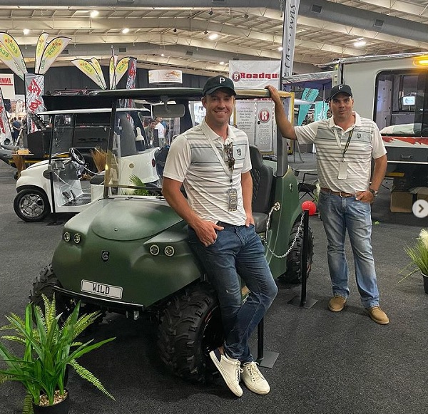 कार कलेक्शन और कुल संपत्ति-