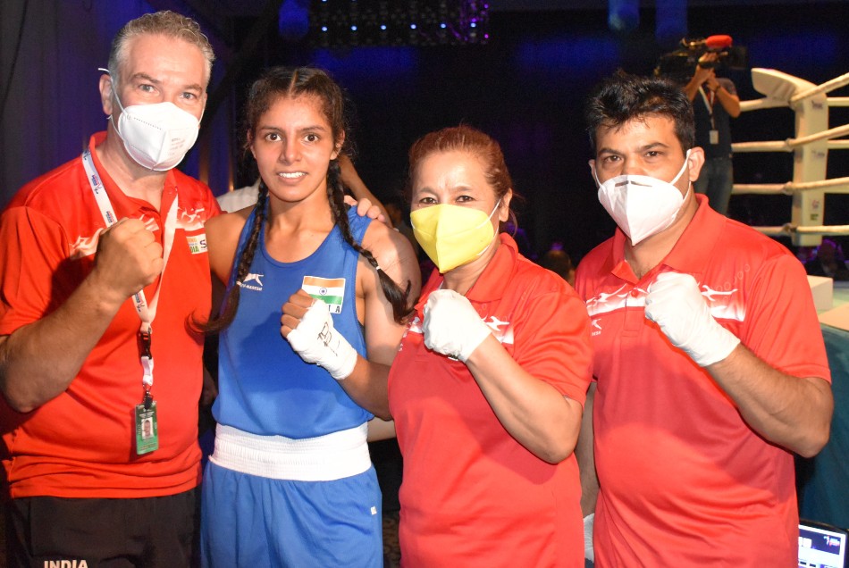 Asian बॉक्सिंग चैम्पियनशिप के फाइनल में पहुंची मैरी कॉम-साक्षी, सेमीफाइनल में हारे भारतीय