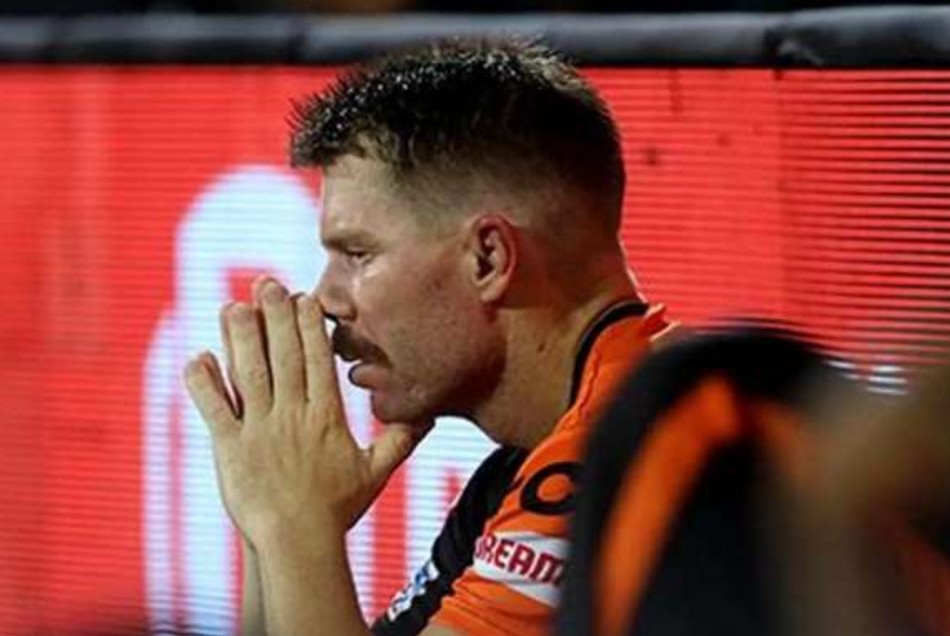 कप्तानी छिन जाने के बाद जाने कैसा था डेविड वॉर्नर का रिएक्शन, कोच मूडी ने किया खुलासा