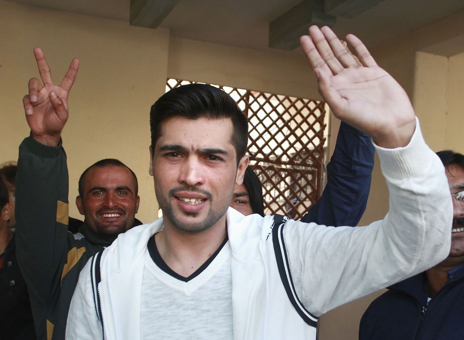 कनेरिया के ब्लैकमेल करने के आरोप पर आमिर ने दिया जवाब, पेसर ने लगाई स्पिनर की क्लास