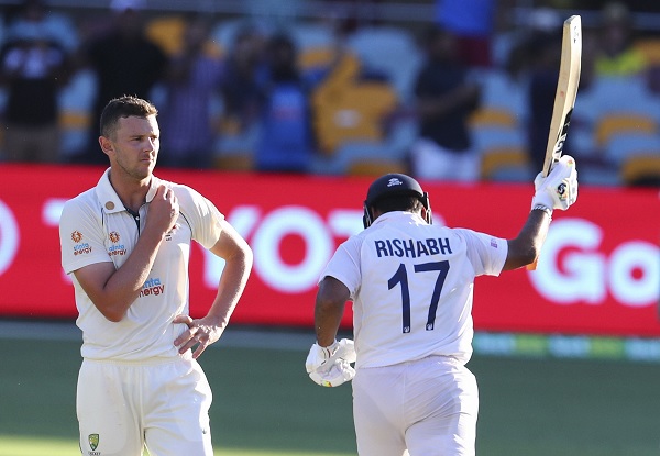 आइए देखते हैं कमाई के मामले में कौन बोर्ड कितना आगे है-