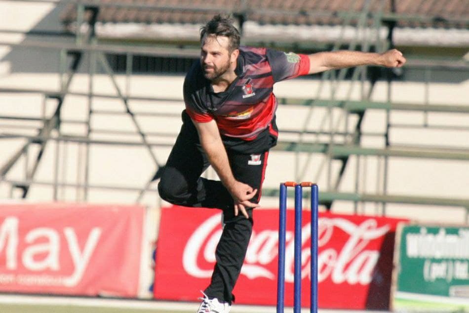 जूते चिपकाकर खेलने को मजबूर खिलाड़ी ने किया ट्वीट, 24 घंटे में मिला स्पॉन्सर