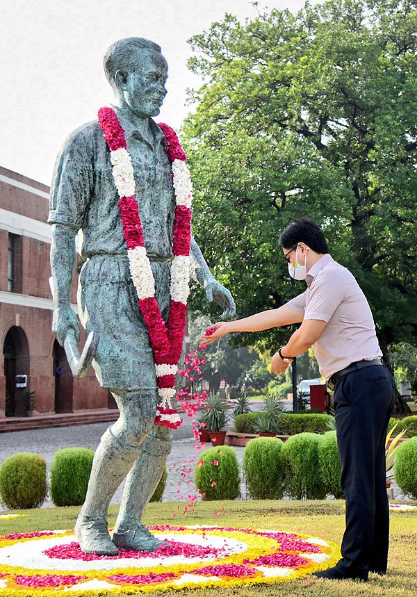 मेजर ध्यानचंद सब पर भारी-