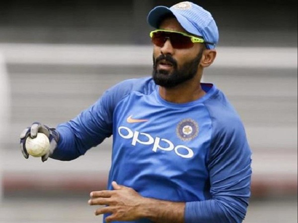 अंत में रहती है रन बनाने की कोशिश