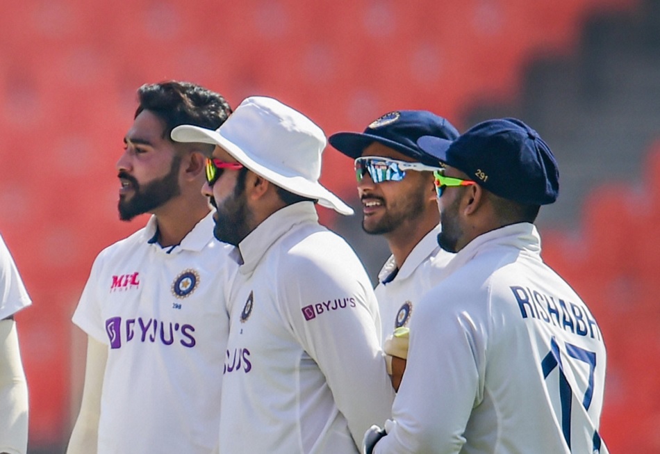 रोहित भाई ने सोने नहीं दिया- मोहम्मद सिराज हुए परेशान, फ्लाईट में पूरी की नींद