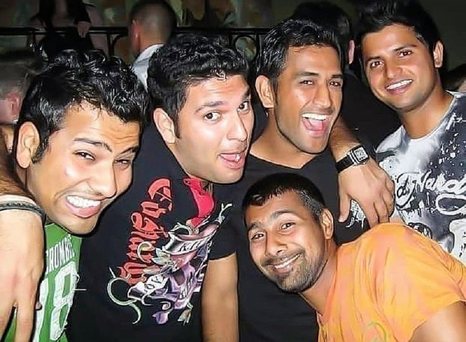  Praveen Kumar shares classic throwback photo with Dhoni, Yuvraj, Rohit and Raina