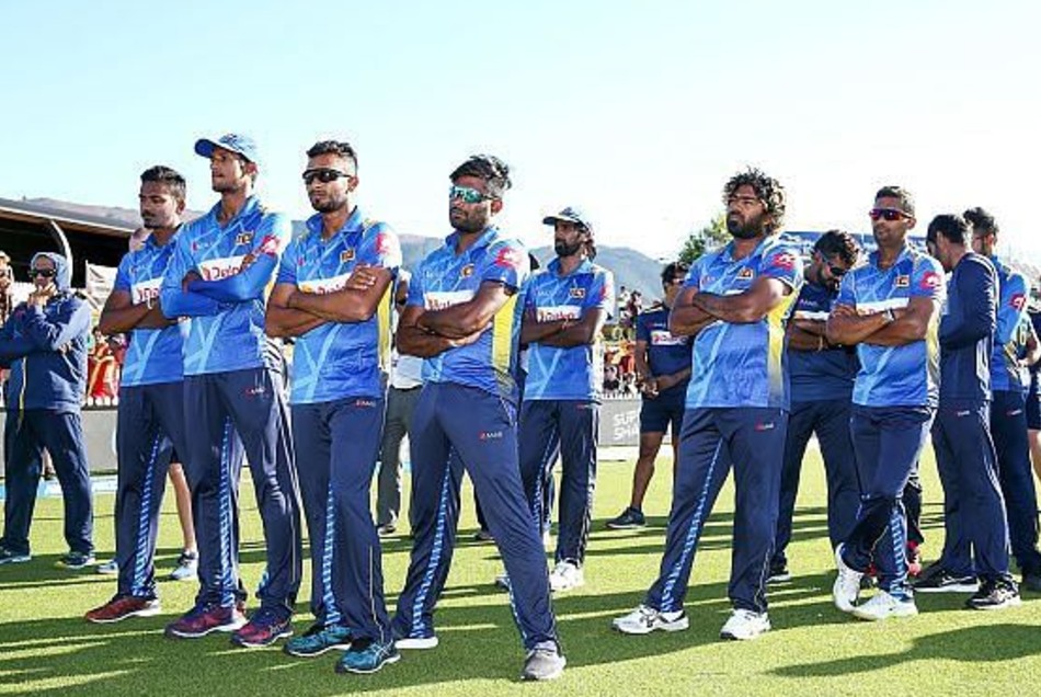 श्रीलंकाई क्रिकेटर्स ने सेंट्रल कॉन्ट्रैक्ट पर साइन करने से किया इंकार, खतरे में पड़ा इंग्लैंड का दौरा