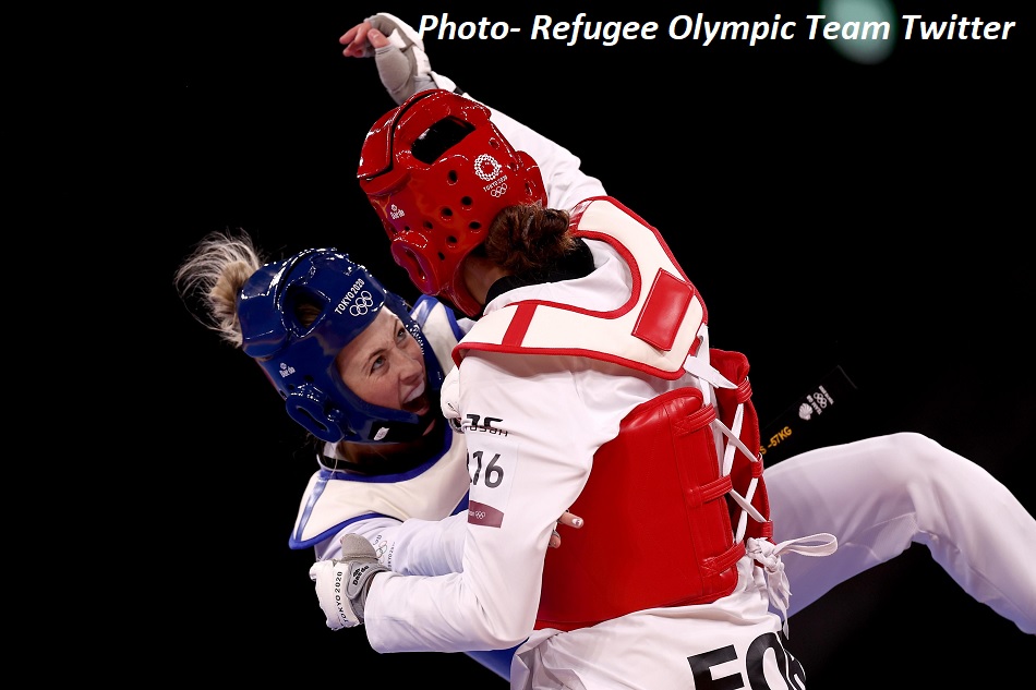 Tokyo Olympics: रिफ्यूजी खिलाड़ी ने दो बार की गोल्ड मेडलिस्ट को हराकर मचाई सनसनी