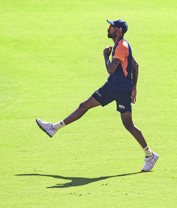 बतौर ऑलराउंडर और प्रदर्शन की अभी दरकार-