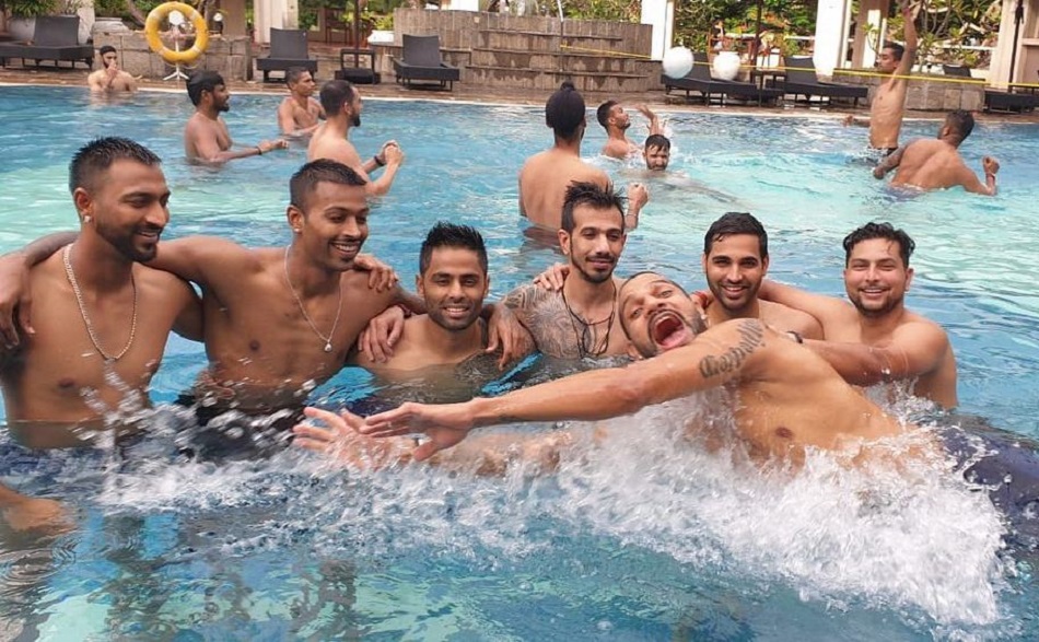 क्वारेंटाइन से बाहर आकर टीम इंडिया ने की पूल में मस्ती, BCCI ने शेयर किया फोटो