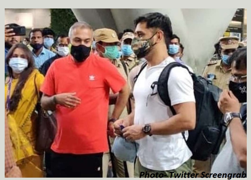 IPL 2021: महेंद्र सिंह धोनी पहुंचे चेन्नई, जल्द ही दुबई के लिए उड़ान भरेगी CSK