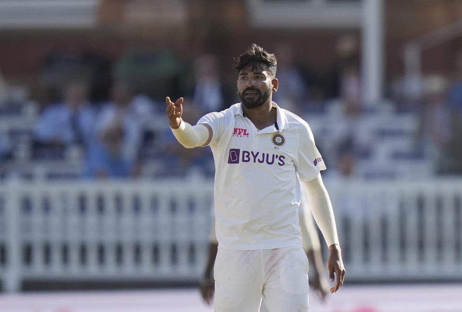 IND vs ENG: हेडिंग्ले की भीड़ ने सिराज पर फेंकी बॉल, विराट कोहली को आया गुस्सा