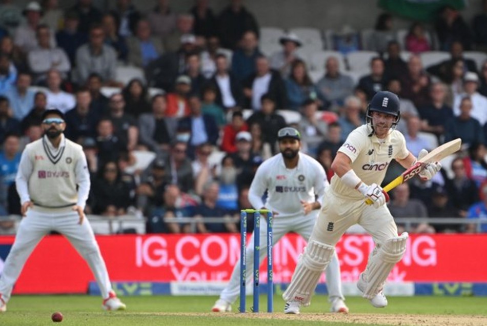 IND vs ENG: हेडिंग्ले में चारों खाने चित्त हुई विराट सेना, हमीद-बर्न्स ने अर्धशतक ठोंक बनाई बढ़त