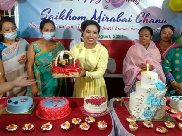 CM बीरेन ने भी किया सेलिब्रेट