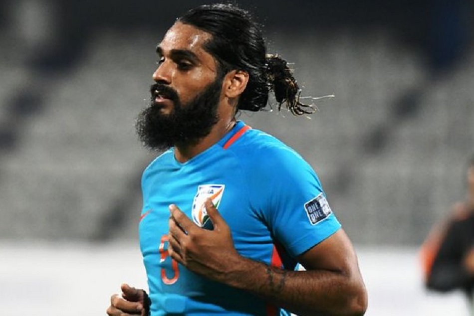 देश के नंबर वन फुटबॉलर ने लिया विदेशी टीम में खेलने का फैसला