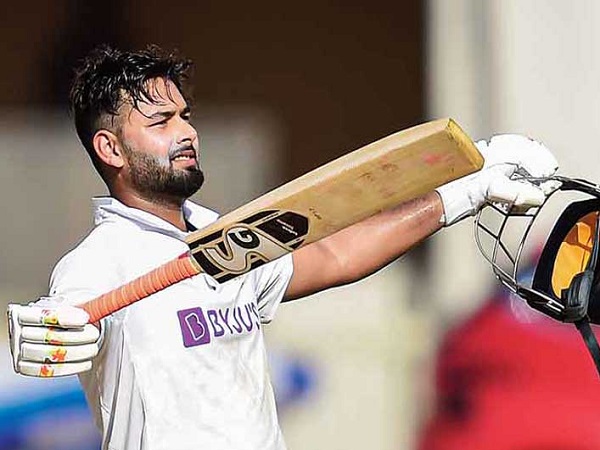 आक्रामक हैं पंत