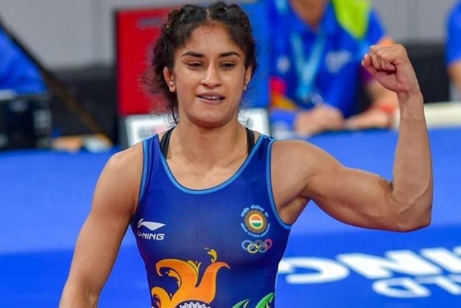 टोक्यो से लाैटीं विनेश फोगाट पर लगे आरोप, रेसलिंग फेडरेशन ने किया सस्पेंड