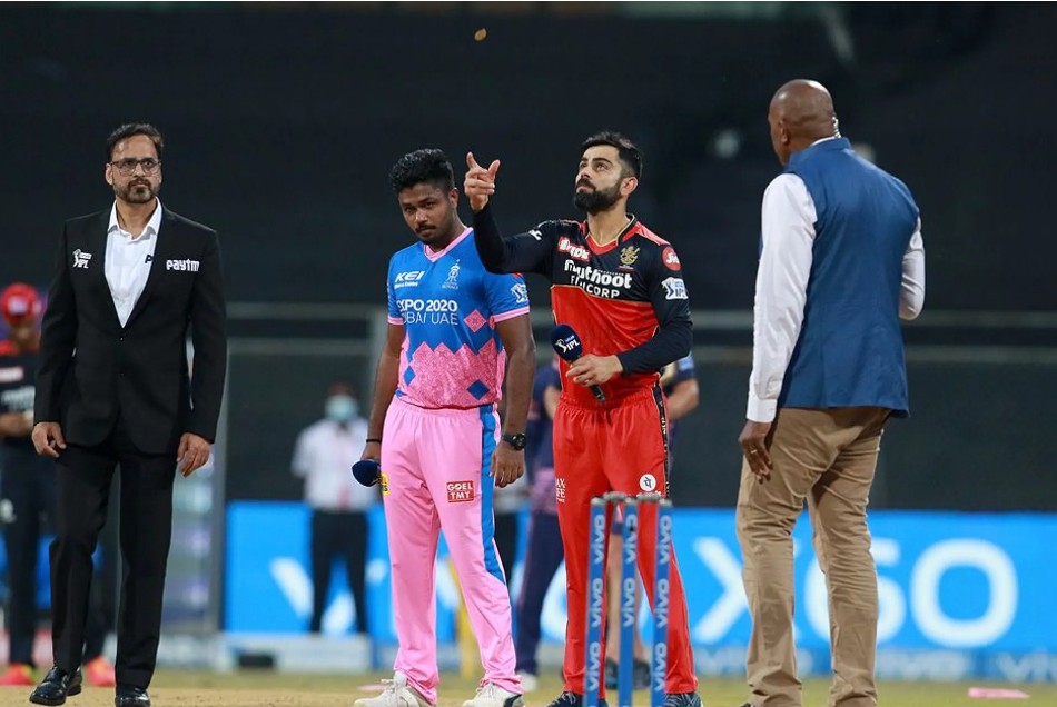RCB vs RR: कोहली ने जीता टॉस, पहले बल्लेबाजी करेगी राजस्थान, इस खिलाड़ी ने किया डेब्यू