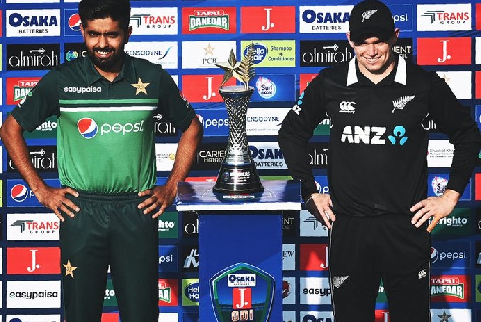 PAK vs NZ: पीएम के मनाने पर भी सीरीज के लिये नहीं माना न्यूजीलैंड, अब ICC के पास जायेगा पीसीबी